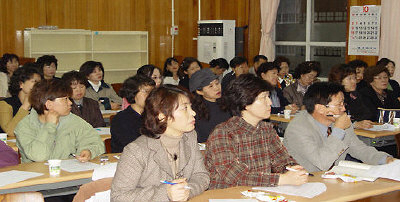 ▲ 대구수필창작대학 수업 전경.