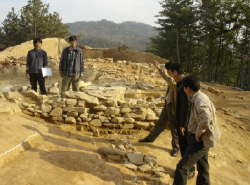 ▲ 30년 만에 발굴 조사가 재개된 고령 지산동 고분군.