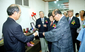 ▲ 안동시는 최근 안동한지 전시관을 개관하는 등 한-스타일 사업 육성에 박차를 가하고 있다. 엄재진기자