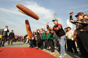 ▲ 대구 각 구청들이 정월대보름을 맞아 지역별로 다양한 행사를 열어 주민들과 함께할 예정이다. 사진은 지난해 정월대보름 행사 모습.