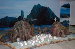 영남대 독도연구소에 전시된 독도 모형.