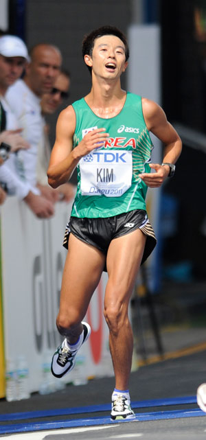 2011 대구 세계육상선수권대회 남자 경보 20km 경기에서 한국의 김현섭(26