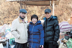 장병오, 김순희 센터장, 김영삼 목사(왼쪽부터).