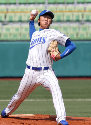 30일 대구시민야구장에서 열리는 2013프로야구 삼성 라이온즈와 두산 베어스 간의 개막전에 데뷔 후 4번째 개막전 선발투수로 마운드에 오르는 삼성 배영수가 