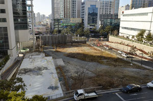 1년 이상 표류하던 대구 수성구 범어네거리 오피스텔 사업이 최근 시공사가 선정되는 등 탄력을 받으면서 업계 이목이 쏠리고 있다. 성일권기자 sungig@msnet.co.kr