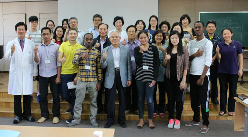 영남대 국제지교회는 매주 수요일 정기 모임을 갖고 있다. 방학 또는 명절 연휴 기간, 경주에서 선교와 관련된 단기 집중훈련이 이루어진다.