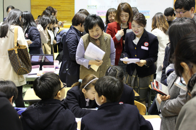 ▲경북대학교사범대학부설초등학교는 8일 교사들의 인문정신을 반영한 수업 강화를 위해 