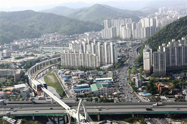 청약 물딱지나 분양권을 팔아 수익을 내고 빠져나오는 이른바 부동산 단타 매매가 기승을 부리면서 대구 주택 시장이 왜곡되고 있다는 우려가 나오고 있다. 매일신문 DB