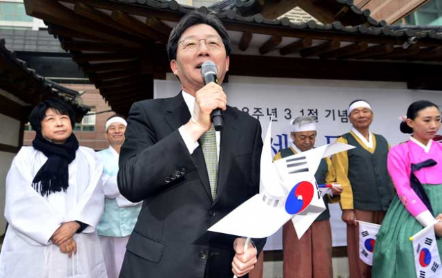 바른정당 대선주자인 유승민 국회의원이 1일 대구 중구 이상화 고택에서 열린 