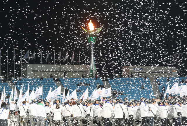 26일 충주종합운동장에서 제98회 전국체육대회 폐회식이 열리고 있다. 이번 대회에서 대구는 종합 9위, 경북은 종합 4위에 오르는 등 목표를 달성했다. 연합뉴스