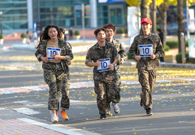 대구가톨릭대는 최근 교내에서 학교 구성원들이 자유롭게 팀을 구성해 달리는 