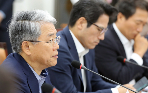 바른미래당 김동철 비대위원장이 29일 오전 국회에서 열린 비상대책위원-중진의원 연석회의에서 