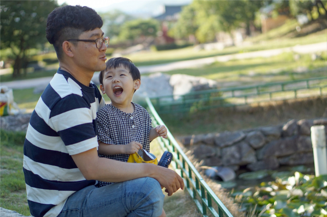 전북 고창군이 출산율을 높이고 양성 평등의식을 확산시키기 위해 진행한 