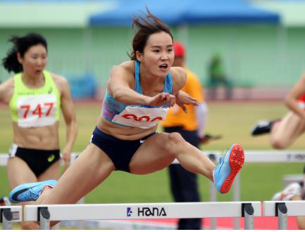 여자 100ｍ 허들 정혜림