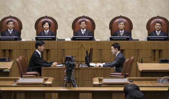 1일 오전 서초구 대법원에서 양심적 병역거부자의 병역법 위법 관련 선고를 위한 대법원 전원합의체가 열리고 있다. 연합뉴스