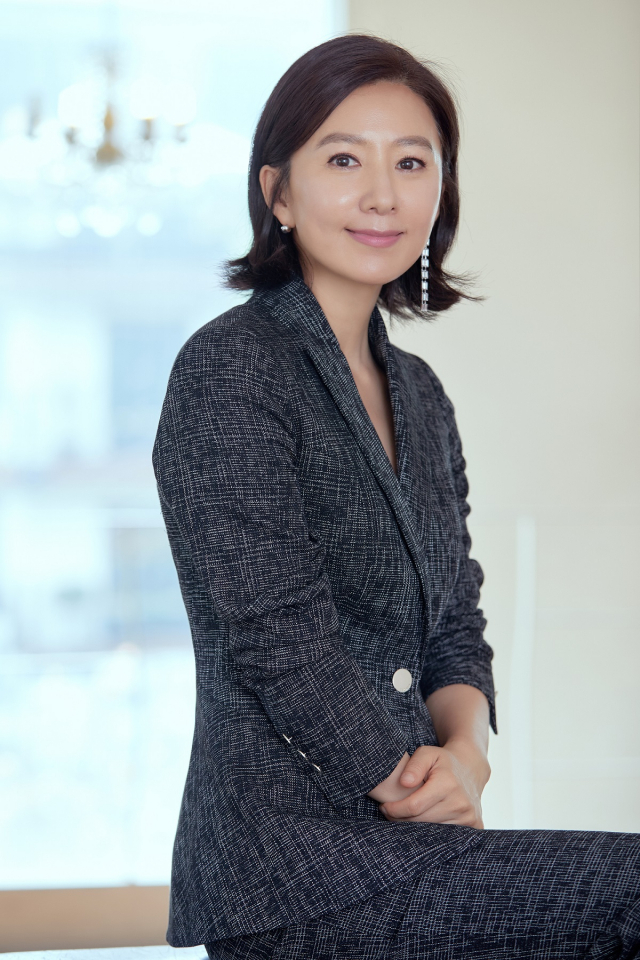 배우 김희애