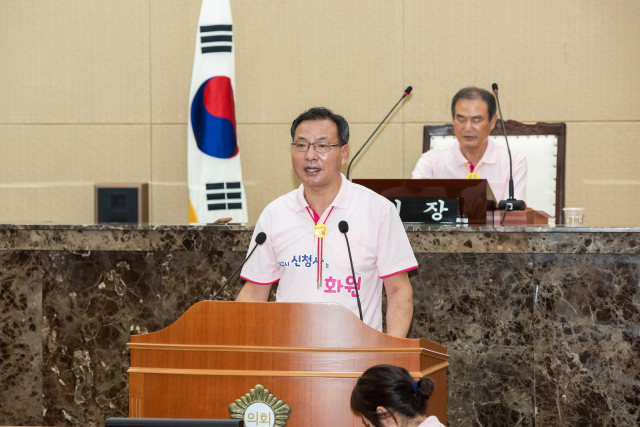 대구시 달성군 일반음식점 입식테이블 문화 조성에 관한 조례안을 발의한 달성군의회 하중환 군의원. 달성군의회 제공