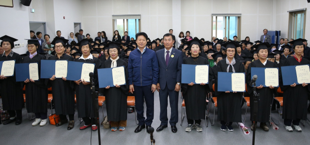 새마을문고 성주군지부 제12회 어르신 한글학교 수료식.