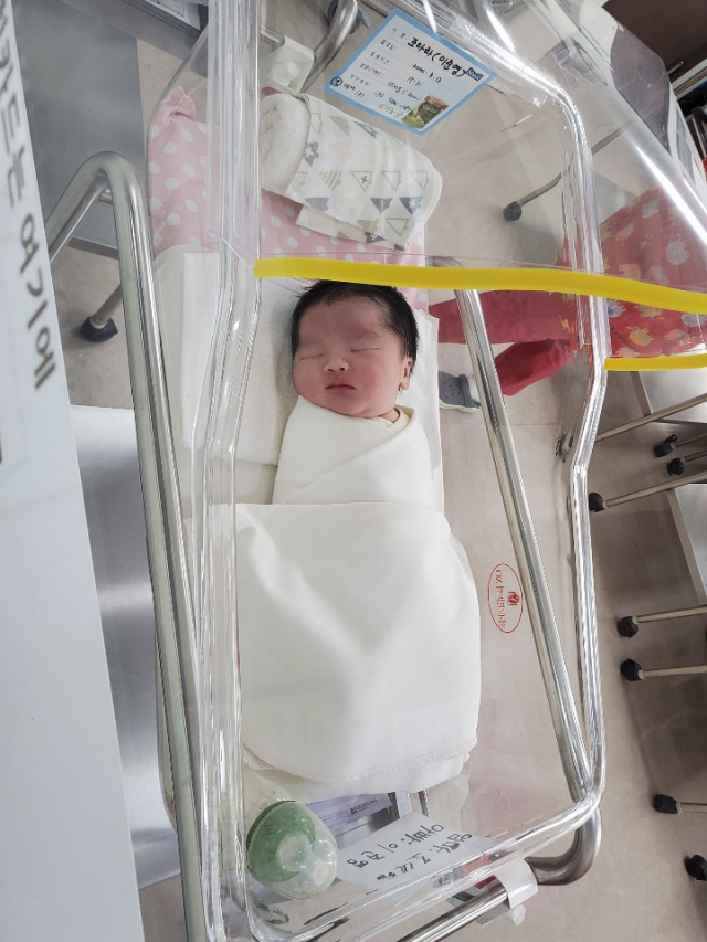 조아라(27)·이준영(27) 부부 첫째 아들 쑥쑥이(3.5kg) 5월 13일 출생