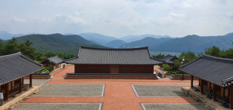 경북 청송군 항일의병기념공원이 방문객이 없어 썰렁한 모습을 보이고 있다. 박영채 기자