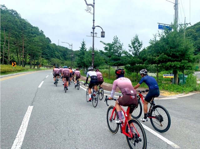 안동에서는 23일 전국의 라이더 1천100여명이 참가한 