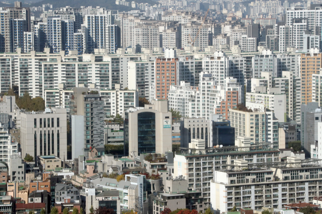 서울 서초구 아파트와 건물들. 자료사진. 연합뉴스