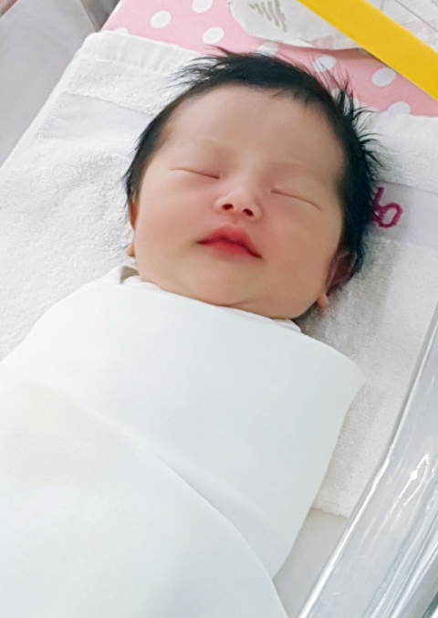 권은미(32)·황인철(38·대구시 달성군 화원읍) 부부 둘째 딸 기쁨이(3.0kg)