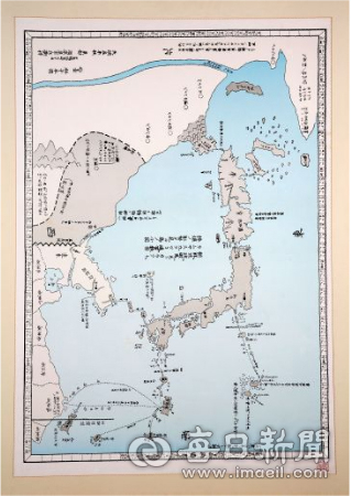 1785년 일본에서 제작된 삼국접양지도. 당시 일본을 중심으로 조선, 오키나와, 홋카이도 주변 3국을 각기 색채를 달리해 그렸다. 울릉도와 독도를 조선 본토와 같은 색으로 칠했으며, 