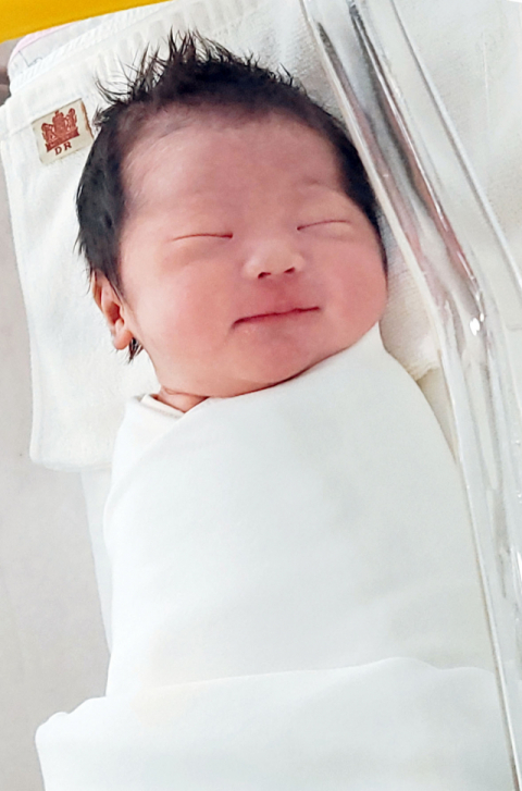 이은혜(33)·손민호(38·대구시 달성군 논공읍)부부 셋째 아들 딱밤이(3.4kg)