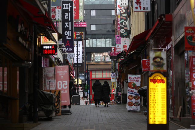 한산한 서울 중구 명동. 연합뉴스