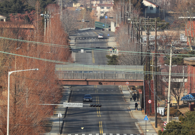 코로나19 집단감염으로 용산 미군기지에 내려진 