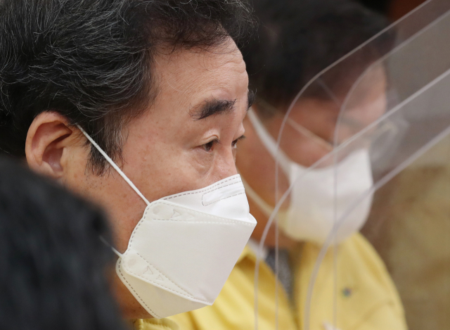 더불어민주당 이낙연 대표가 27일 오전 국회에서 열린 최고위원회의에서 발언하고 있다. 연합뉴스