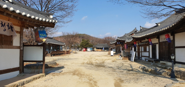 영주 선비촌 저자거리 상가. 마경대 기자