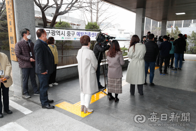 25일 대구 중구 계명대 대구동산병원 백신접종센터에서