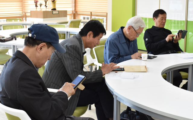 살아가며 지켜낼 수 있는 최선의 품격은 정통적 품격을 지키고자 노력하는 자세에 있다. 매일신문 DB