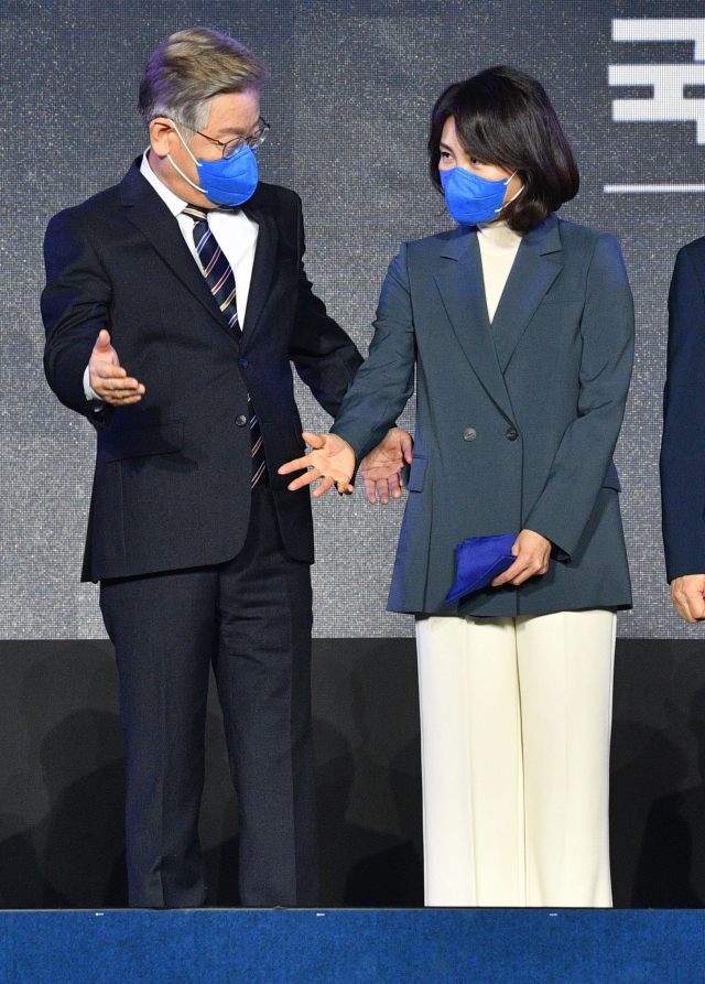 더불어민주당 이재명 대선 후보와 부인 김혜경 씨. 연합뉴스