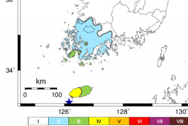 14일 오후 5시 19분 16초 제주 서귀포시 서남서쪽 32km 해역에서 규모 4.9의 지진이 발생했다고 기상청이 밝혔다. 진앙은 북위 33.15도, 동경 126.24도이다. 연합뉴스