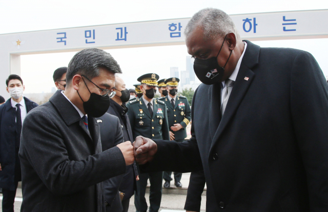 서욱 국방부 장관이 2일 오후 서울 용산구 국방부 청사 연병장에서 열린 