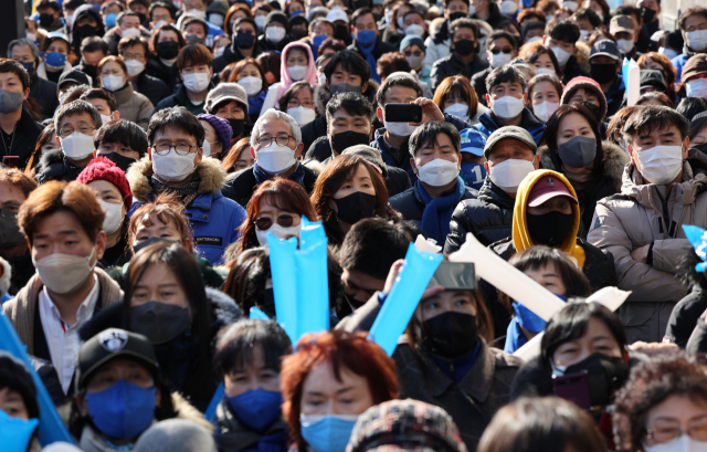 23일 충남 천안시 신세계백화점 앞에서 열린 더불어민주당 이재명 대선후보의 