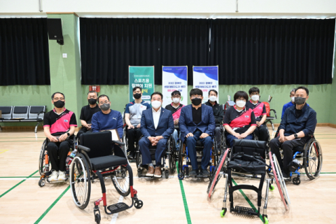 대구장애인체육회, '스포츠용 휠체어 및 장애인생활체육지도사 배치 기관 인증서 전달식'