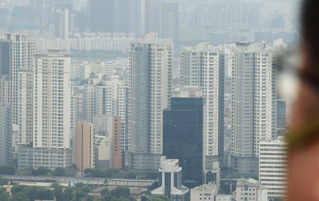 서울 남산에서 바라본 아파트의 모습. 연합뉴스