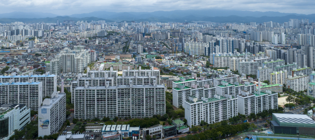 대구 남구 상공에서 바라본 시가지 아파트 모습. 매일신문DB