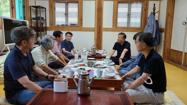 이육사 기자상 칭립발기인 모임 모습.