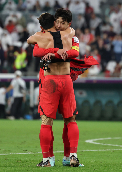 [월드컵] ‘알라이얀의 기적’ 한국 축구대표팀, 12년 만에 16강 진출 쾌거