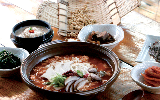 강릉 초당순두부 한상차림