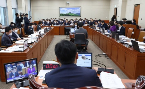 [단독] 국회 환노위, LG화학‧한일시멘트 녹색기업 문제 다룬다