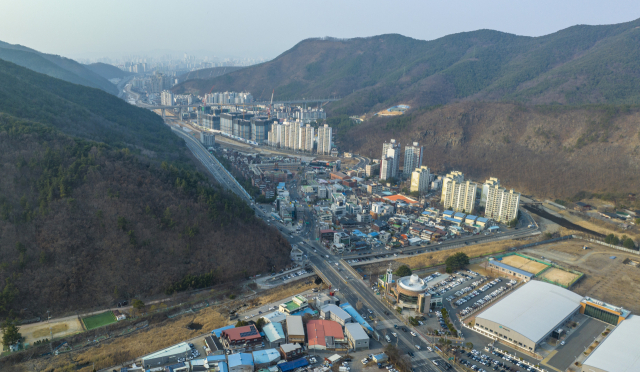 대구 달성군 가창면이 수성구로 편입되는 방안이 추진된다. 지난 9일 오후 대구 달성군 가창면 일대 모습. 김영진 기자 kyjmaeil@imaeil.com