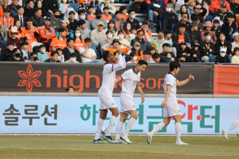 3경기 무승 대구FC, 만원 관중 앞에서 전북과 맞대결