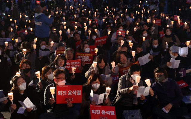 천주교정의구현전국사제단 주최로 20일 오후 전북 전주시 풍남문광장에서 열린 