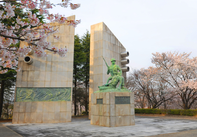 영천지구 전투를 기념해 1980년 영천시 마현산 정상에 건립된 영천지구 전적비. 강선일 기자